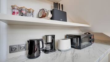 Vila, balkon, pemandangan kolam renang | Interior