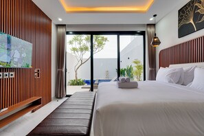 Villa, Balcony, Pool View | In-room safe, free WiFi, bed sheets - Villa Malindra M12 - Denpasar (Denpasar)