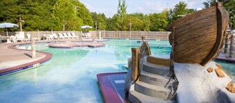 Mountain Vacations for Everyone - Pocono Mountain Villas by Exploria Resorts 2H
