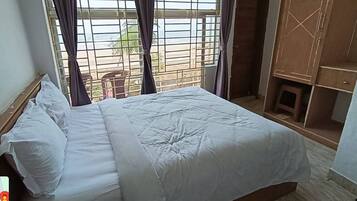 Deluxe Double Room, Ocean View | Free WiFi