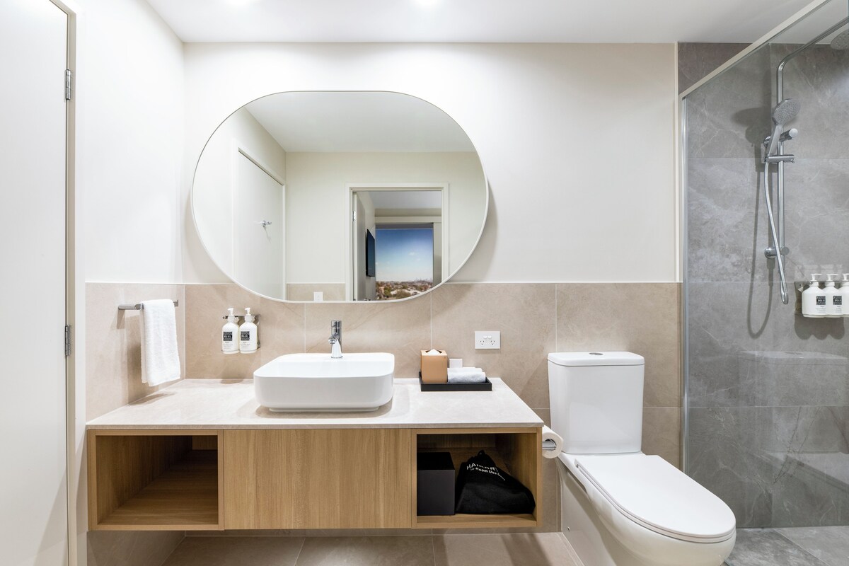 One Bedroom Apartment