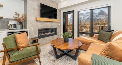 Ascent Escape | Pool, Hot Tub, Fitness | Parking