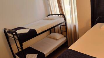 2 quartos, Wi-Fi de cortesia, roupa de cama