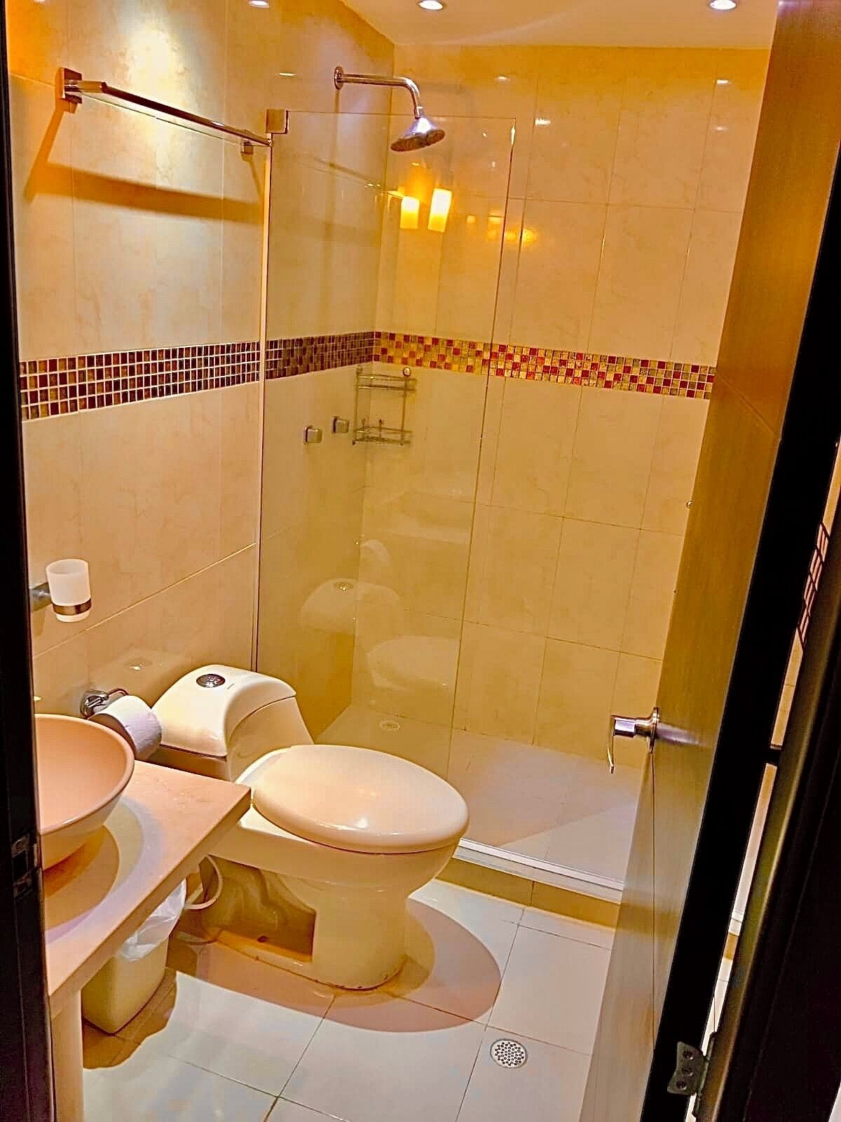 Handtücher, Seife, Toilettenpapier