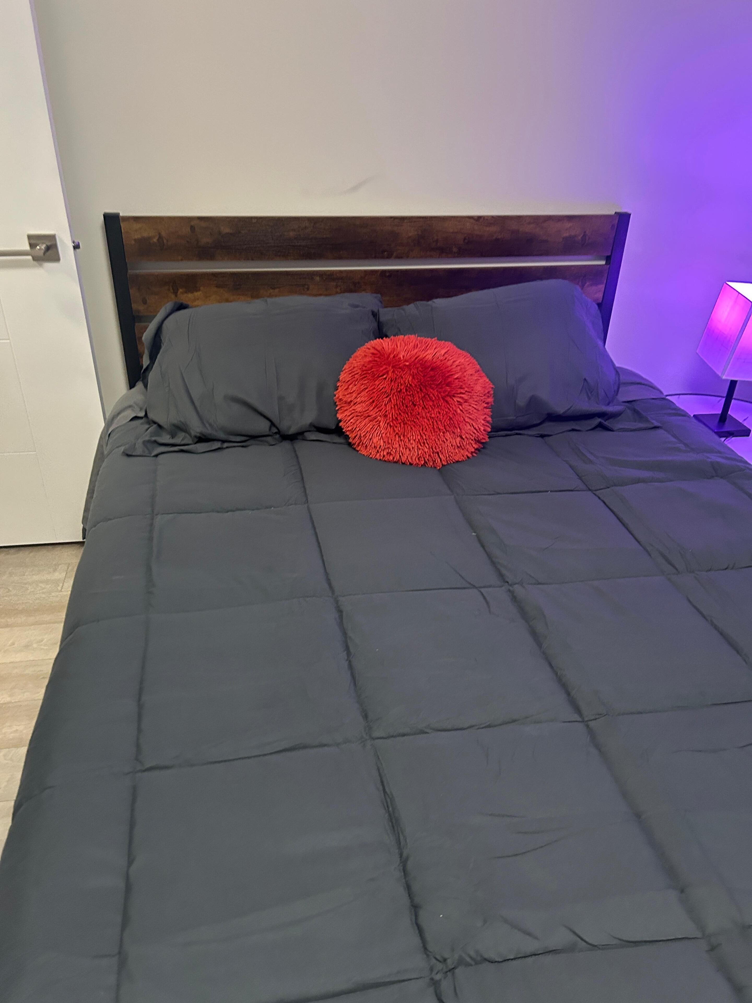 Bügeleisen/Bügelbrett, kostenloses WLAN, Bettwäsche