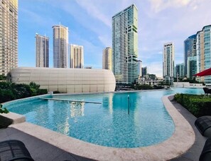 Pool - The Hotel Residences at Aqua - Premier Suite  (Mandaluyong City)