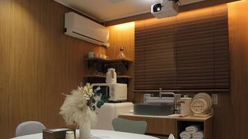 Luxury Double Room, Non Smoking | Interior