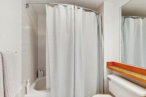 Hair dryer, towels - Downtown condo with shared indoor pool & hot tub near Pike Place Market (Seattle)