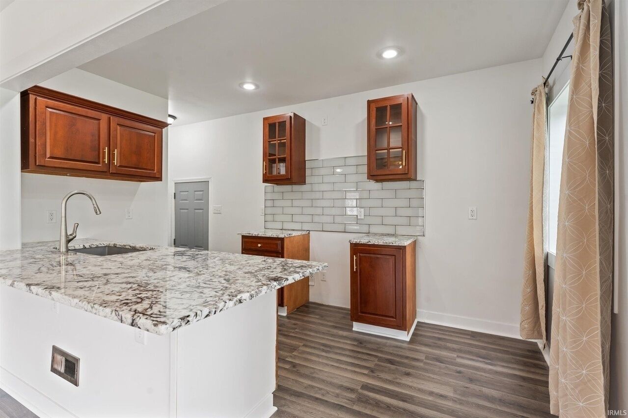 毛巾、肥皂、卫生纸