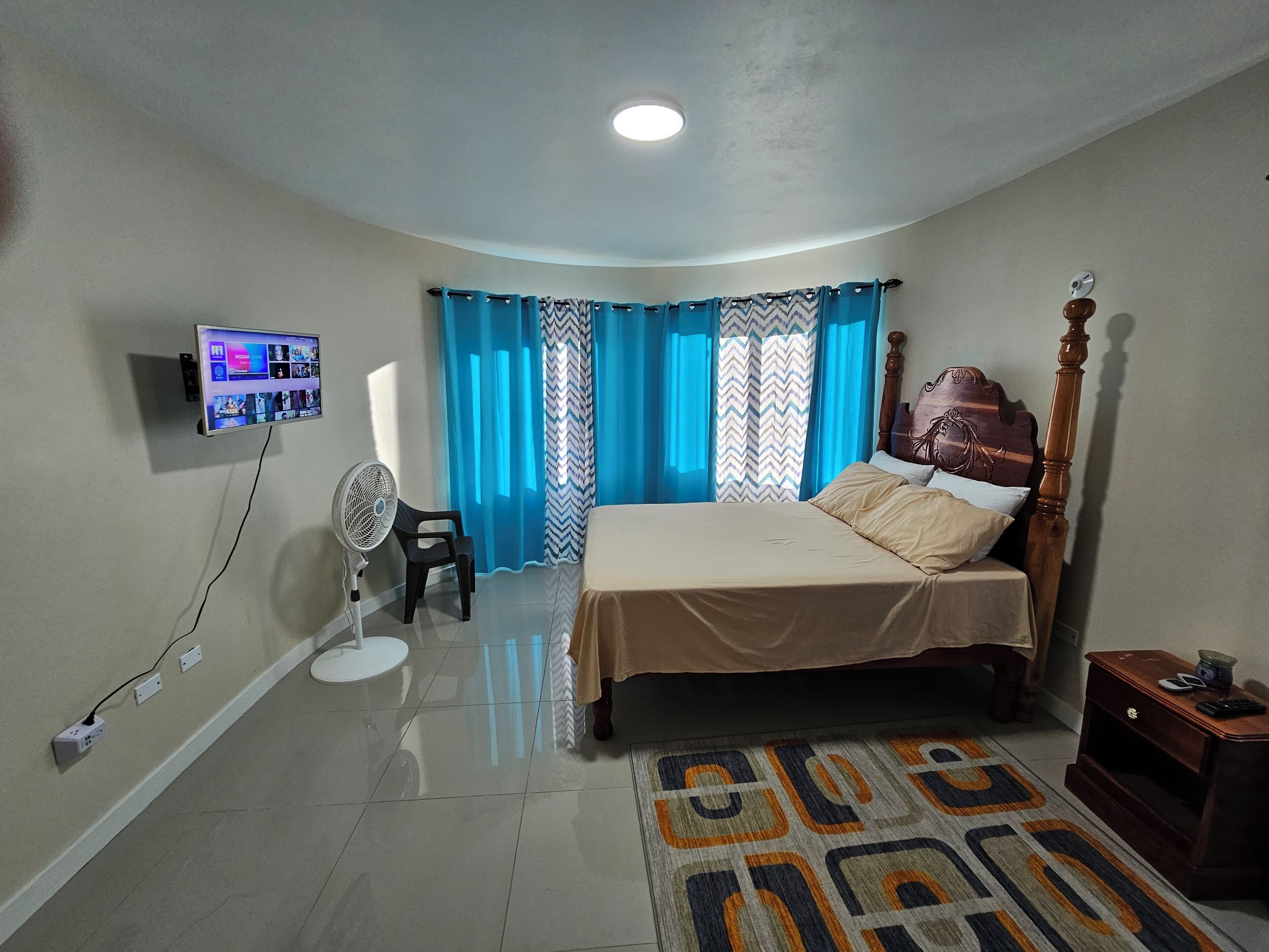 2 chambres, fer et planche à repasser, Wi-Fi gratuit, draps fournis