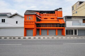 Exterior - OYO 3738 Pemda 22 Mansion (Bogor)