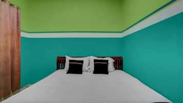 Standard Double Room | Free WiFi, bed sheets