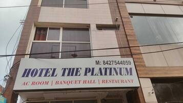 House | Bahagian luar