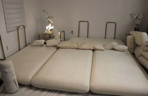 1 chambre, coffres-forts dans les chambres, fer et planche à repasser