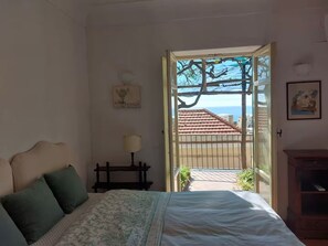 Zimmersafe, Bügeleisen/Bügelbrett, Reisekinderbett, kostenloses WLAN