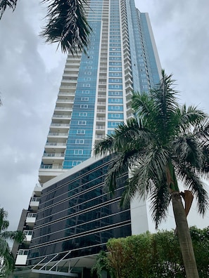 House - Almendra I Spacious 1 Bedroom With Balcony (Panama City)