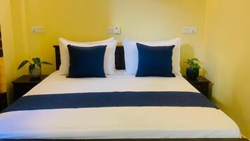 Basic Double Room | Desk, free WiFi
