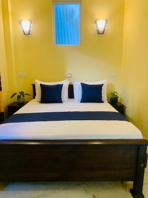 Desk, free WiFi - Deergayu Homestay  (Mirissa)