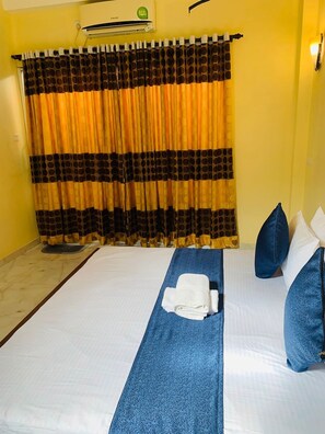 Kolmen hengen comfort-huone | Työpöytä, ilmainen Wi-Fi