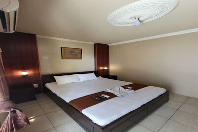 OYO 95110 Eksklusif Gueshouse Syariah