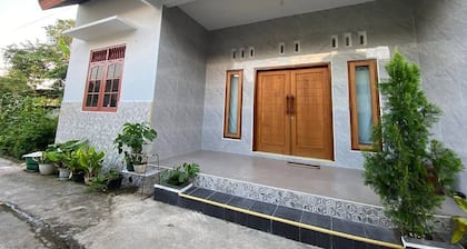 OYO 95110 Eksklusif Gueshouse Syariah