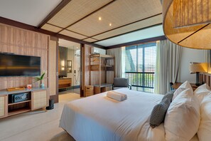 Villa, Balkon, Poolblick | Zimmersafe, kostenloses WLAN, Bettwäsche