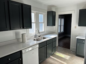 Microwave, oven, stovetop, dishwasher - Historic Omaha Home overlooks Park. 3BR. Free Parking. 2.7 miles to Schwab Field (Omaha)