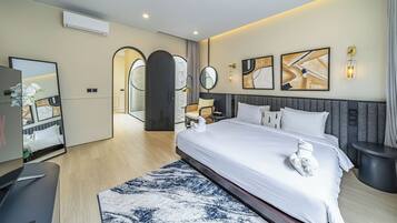 Classic Villa, 2 Bedrooms, Pool View | In-room safe, free WiFi