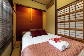 2 bedrooms, desk, iron/ironing board, free WiFi