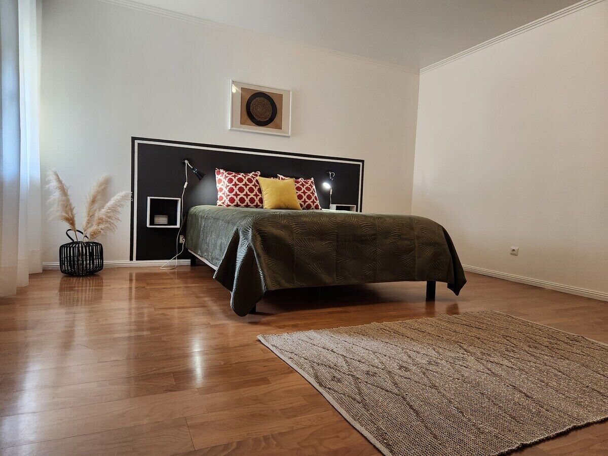 Fer et planche à repasser, accès Internet, draps fournis