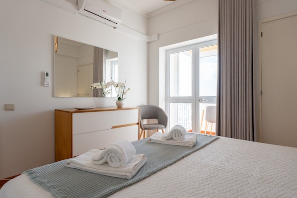3 Schlafzimmer, Schreibtisch, Bügeleisen/Bügelbrett, Internetzugang