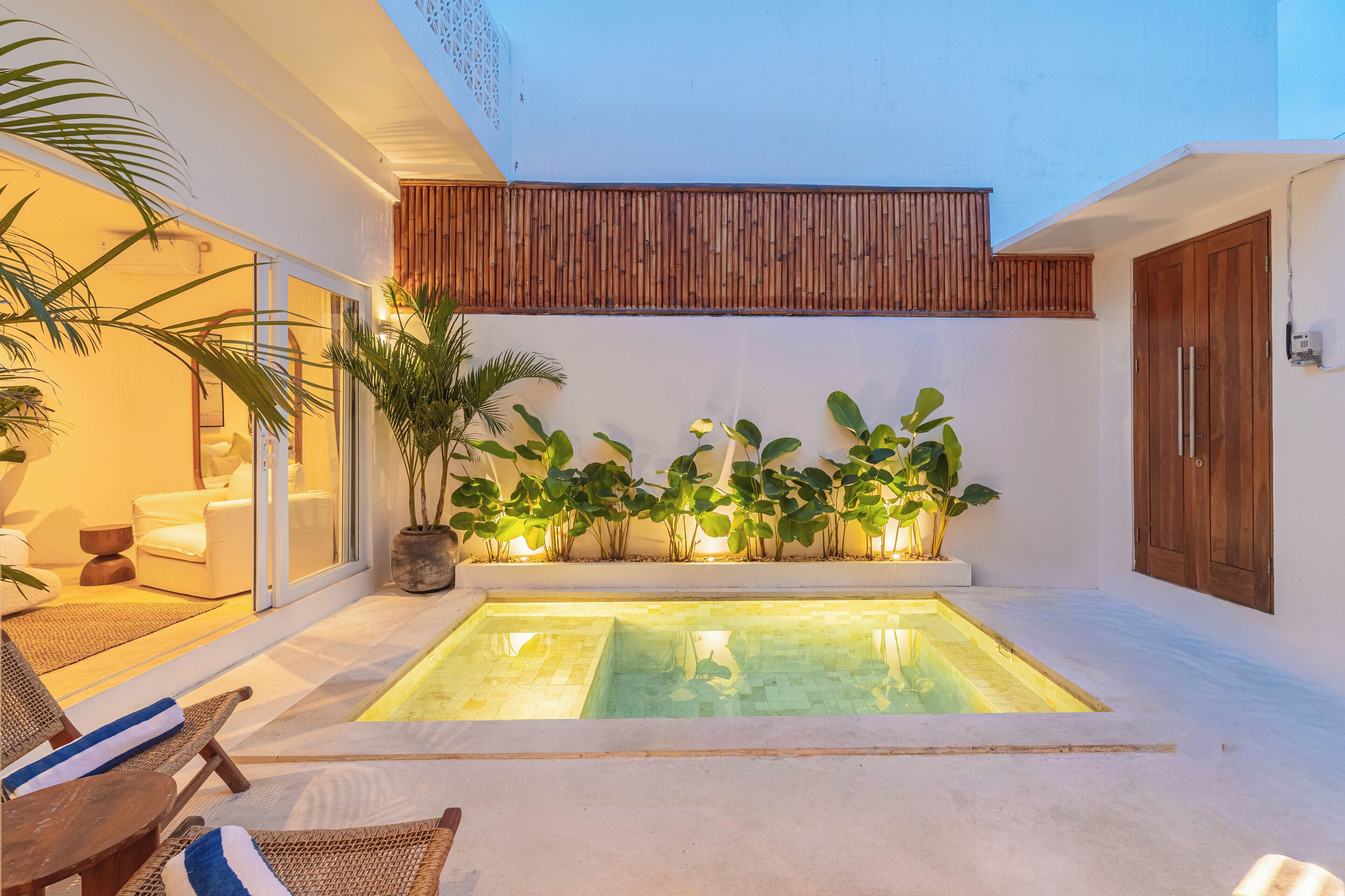 プライベートプール