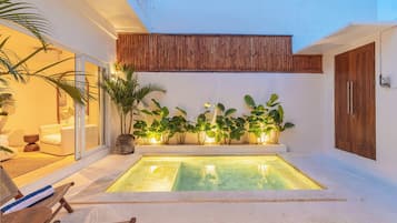 プライベートプール