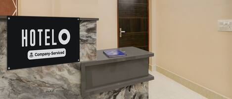 ハウス | フロント