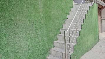 House | Meja sambut tetamu