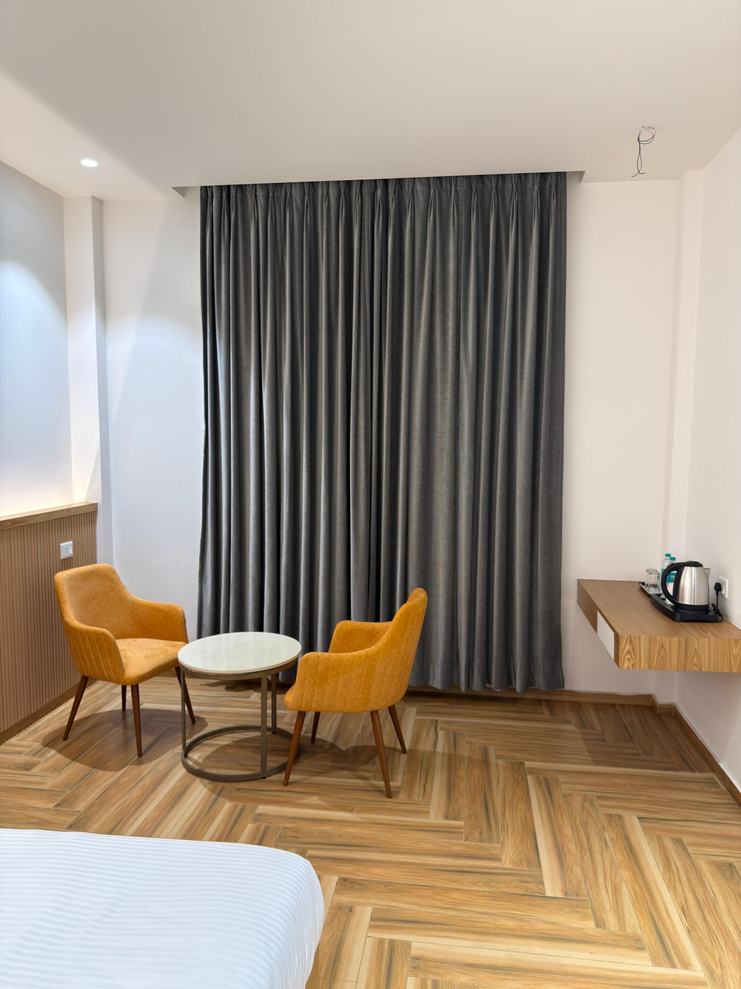 Superior Room | Desk, laptop workspace, free WiFi