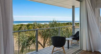 The Dune House- Absolute Beachfront Escape