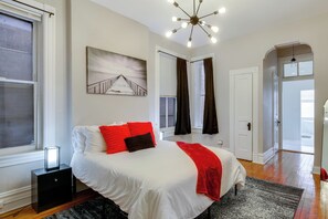 Iron/ironing board, Internet, bed sheets - Historic Benton Park STL Home: Game Room & Yard! (St. Louis)