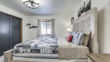 Iron/ironing board, travel crib, internet, bed sheets