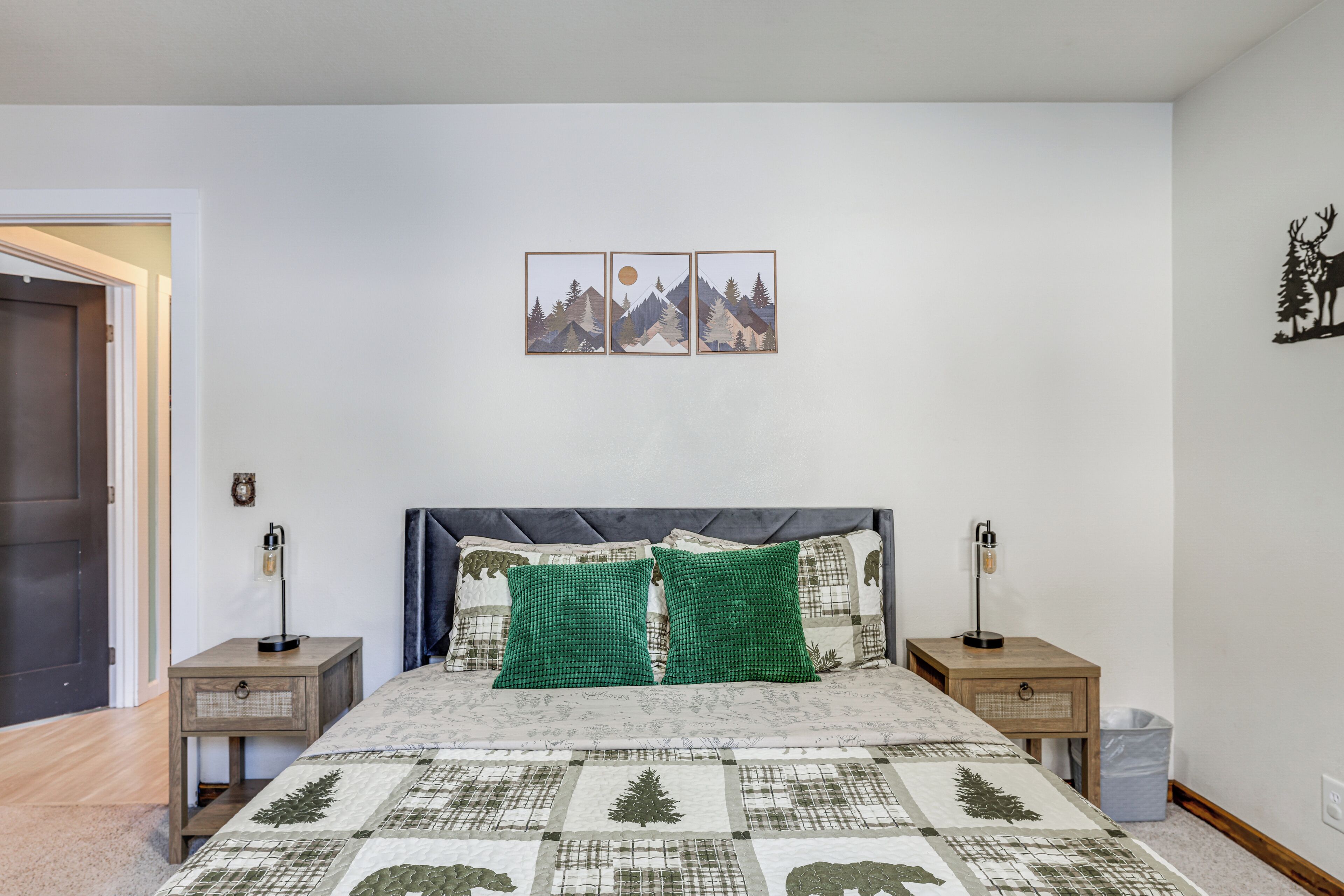 Iron/ironing board, travel crib, internet, bed sheets