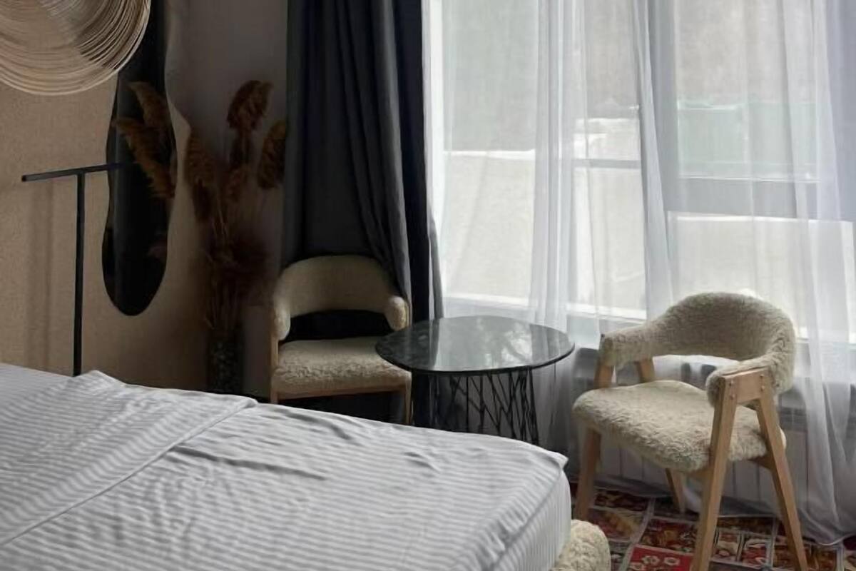 Economy Double Room | Blackout curtains, soundproofing, iron/ironing board, free WiFi