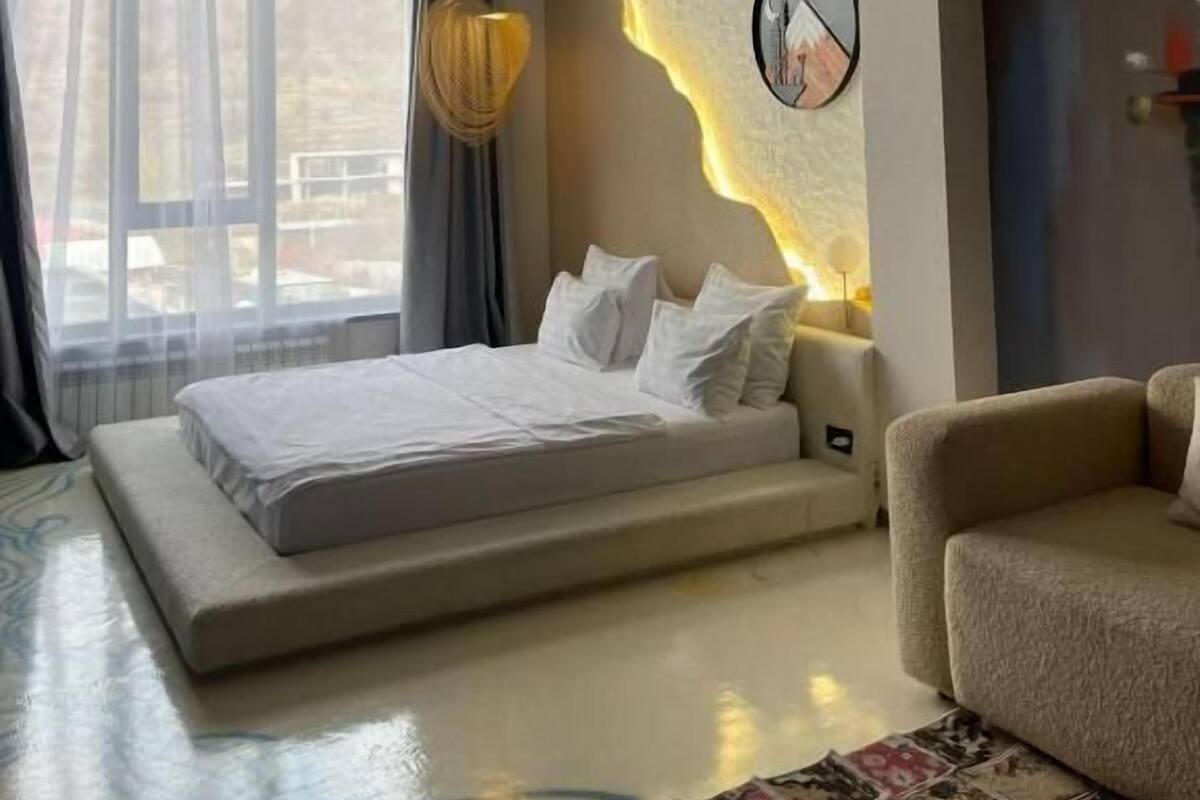 Junior Suite | Blackout curtains, soundproofing, iron/ironing board, free WiFi