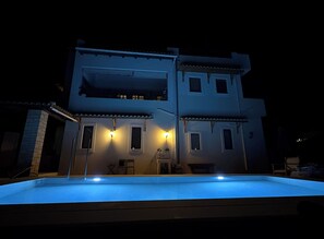 Outdoor pool - Papyrise Oliveside (Heraklion)