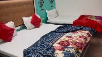 Lits pliants/supplémentaires, Wi-Fi gratuit, draps fournis