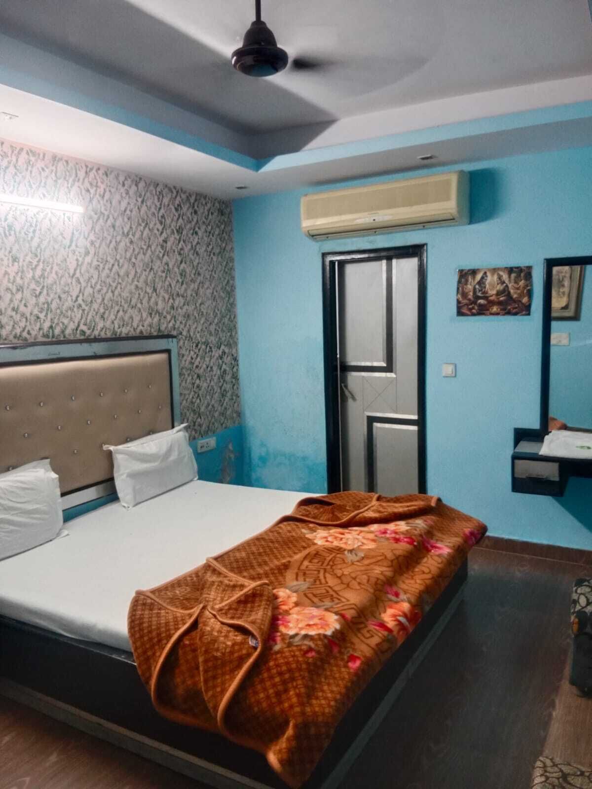 Deluxe-Zimmer | Zustellbetten, kostenloses WLAN, Bettwäsche