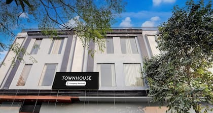 Super Townhouse Red Cross Amritsar