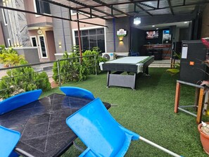 Tempat makan outdoor