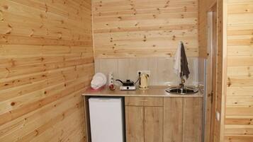 Standard-huvila, parveke, näköala pihalle | Sisätilat