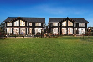 Familie villa, uitzicht op heuvels | Exterieur