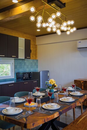 Dining - ELIVAAS Esh Cottages (Palampur)